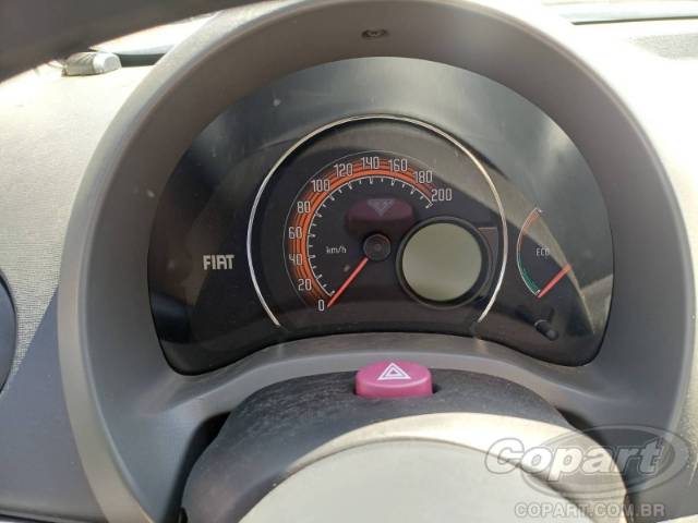 2015 FIAT UNO 