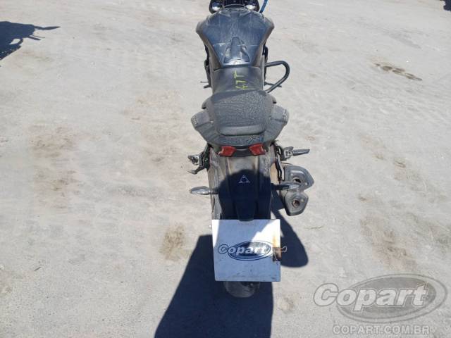 2025 BAJAJ DOMINAR 