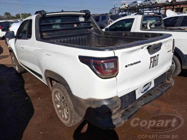 2021 FIAT STRADA 
