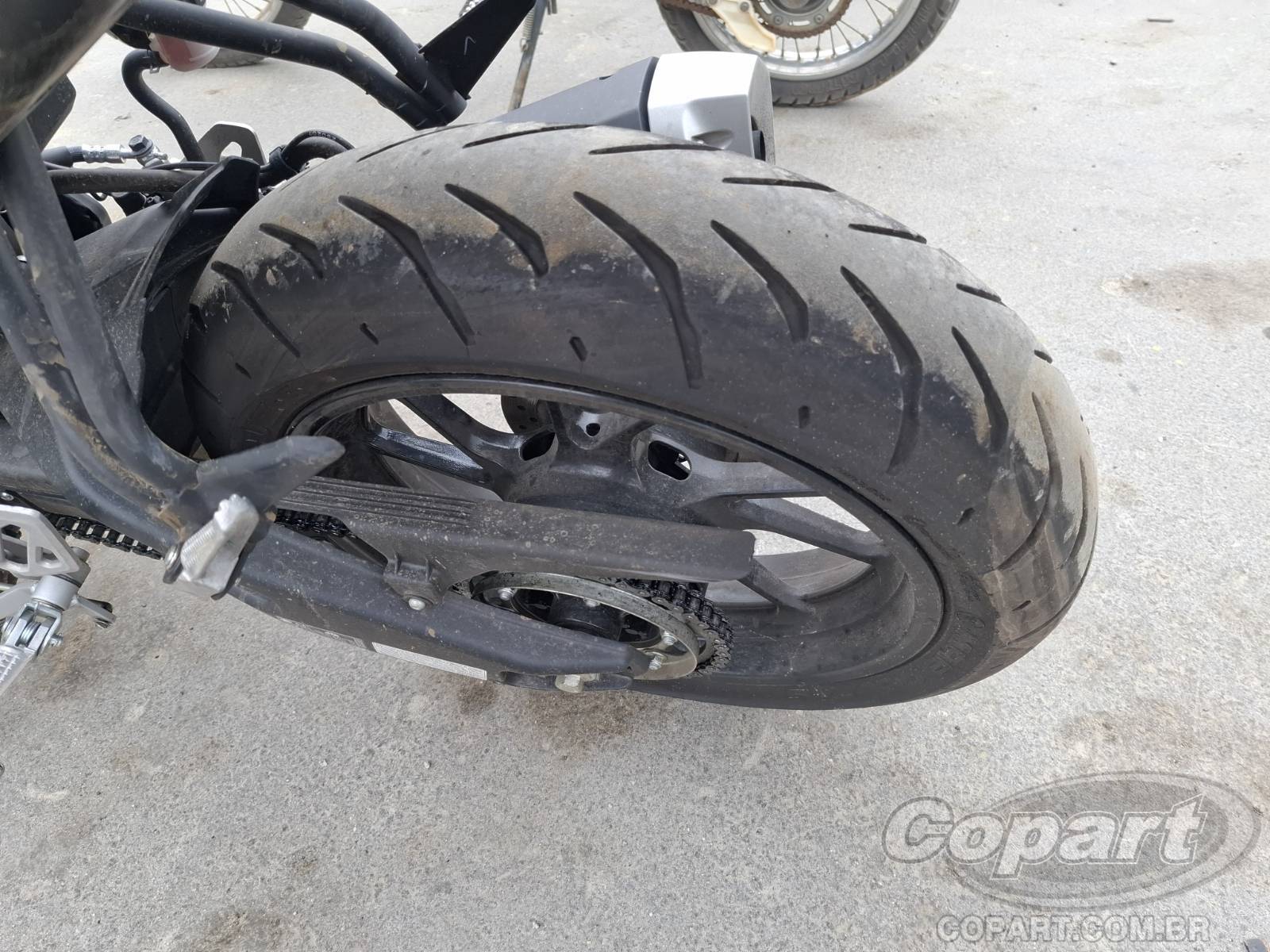 Foto 7 de 10: 2026 YAMAHA YZF R15