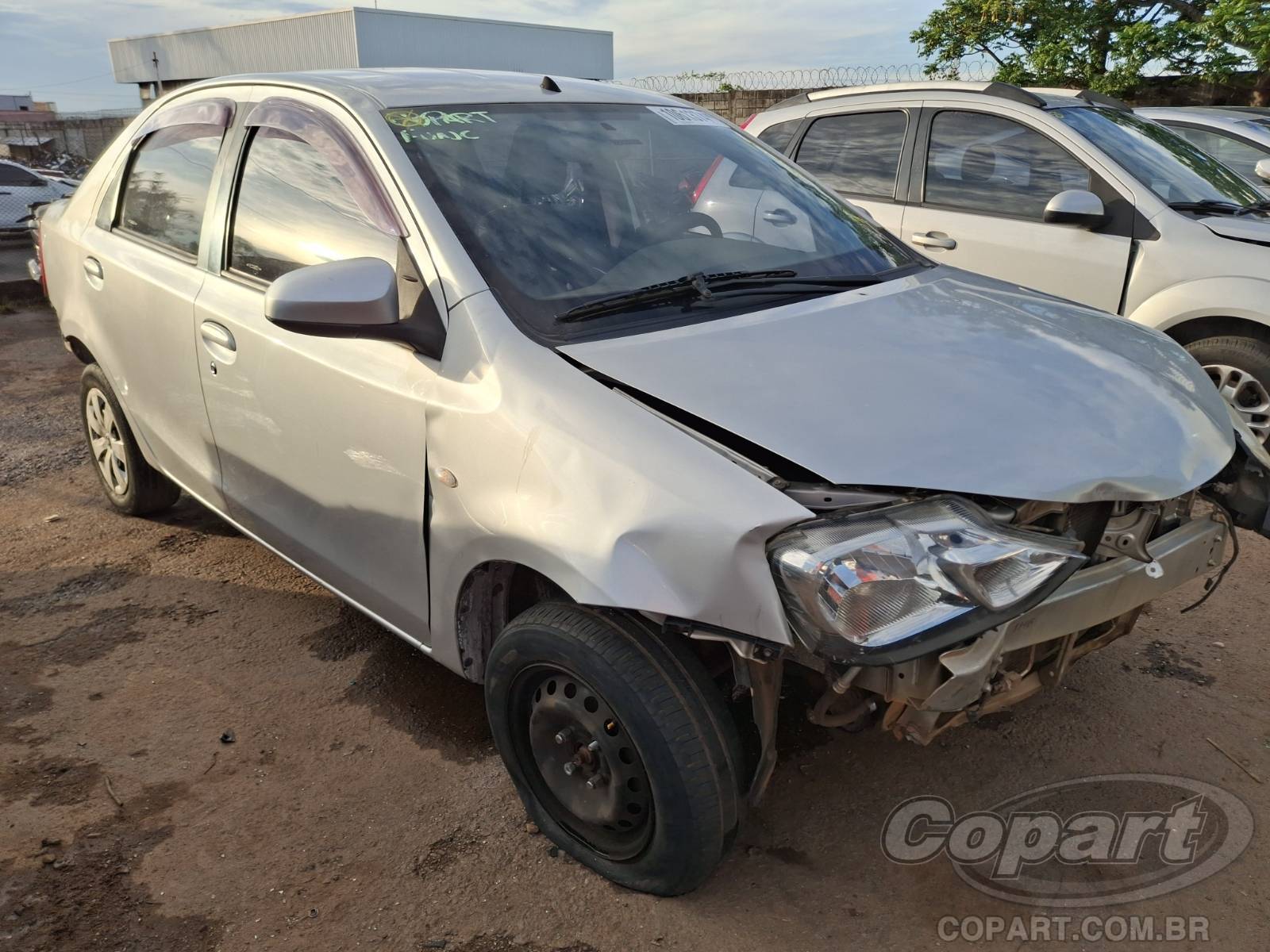Veículo Toyota Etios TOYOTA ETIOS SEDA XS 1.5 16V 2014 2015 em leilão