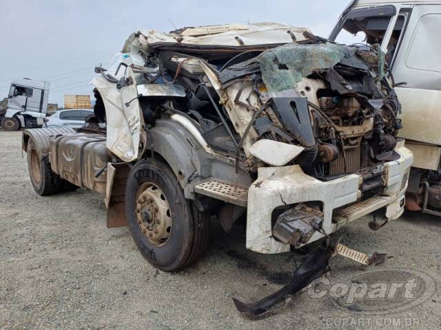 2011 MERCEDES BENZ AXOR 