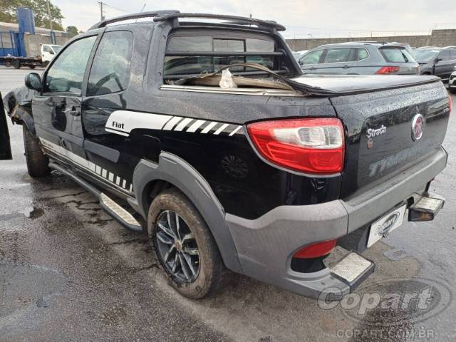 2015 FIAT STRADA CD 