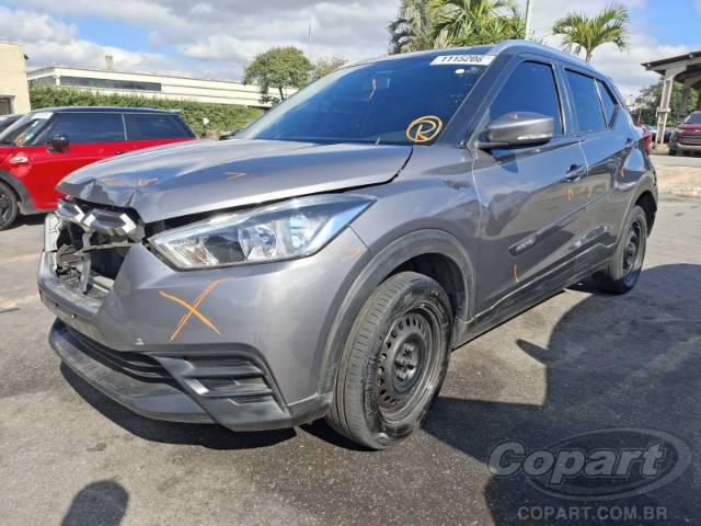 2019 NISSAN KICKS 