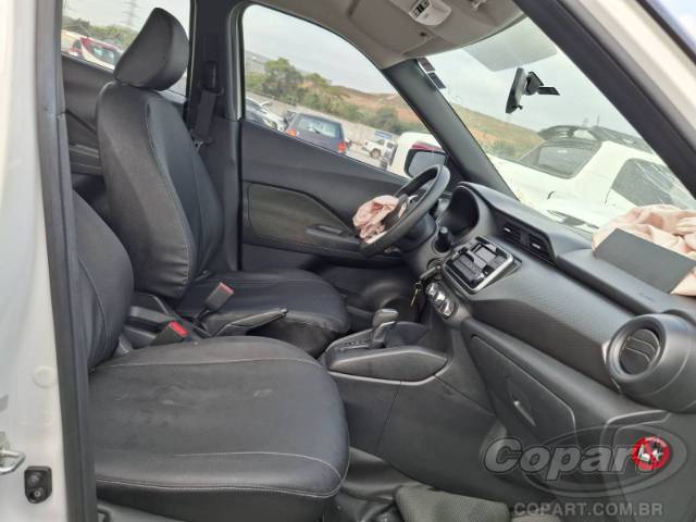 2019 NISSAN KICKS 