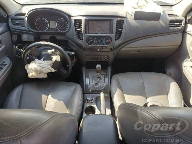 2021 MITSUBISHI L200 TRITON 