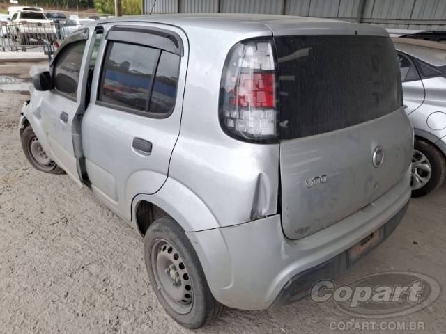 2021 FIAT UNO 