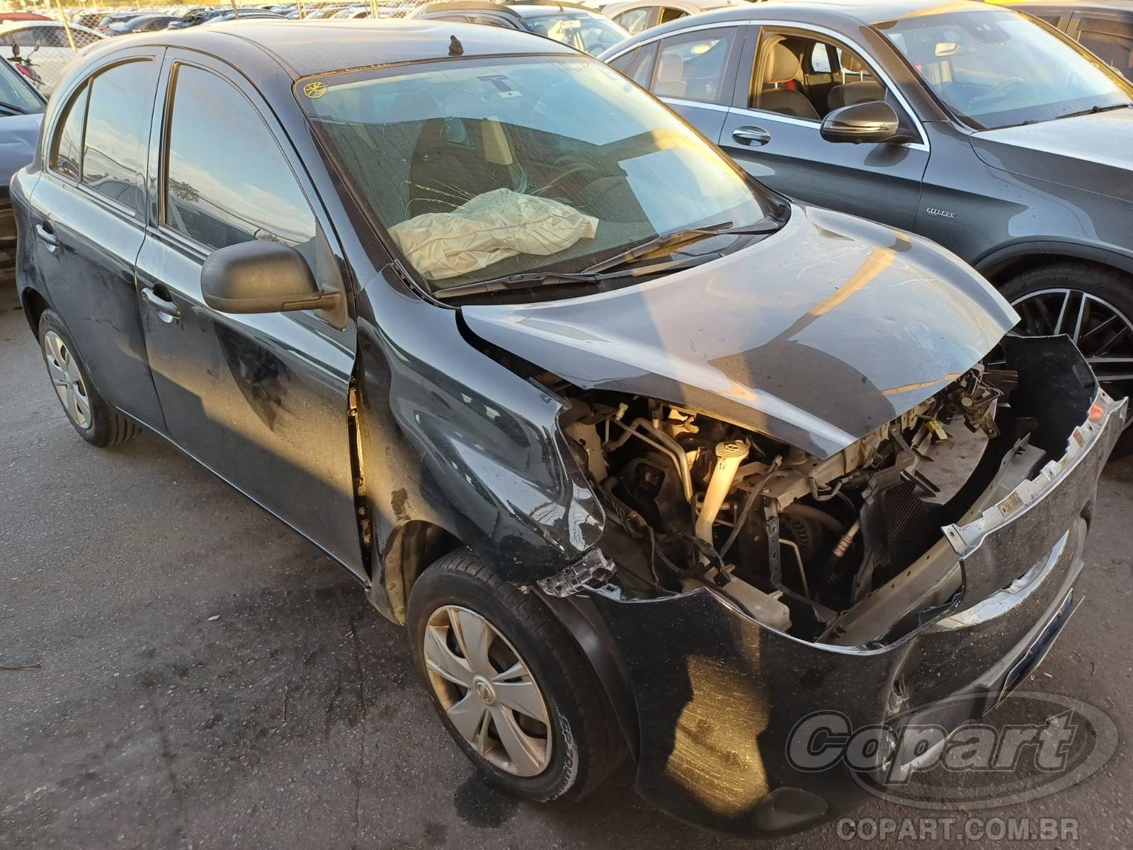 Veículo Nissan March NISSAN March 2016 2016 em leilão
