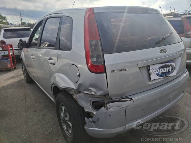 2011 FORD FIESTA 
