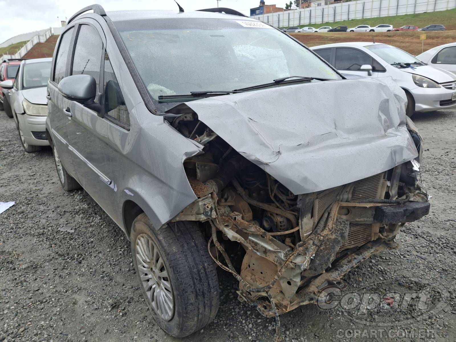 Veículo Fiat Idea FIAT IDEA ESSENCE 1.6 16V E.TORQ 2013 FLEX 2014 em leilão