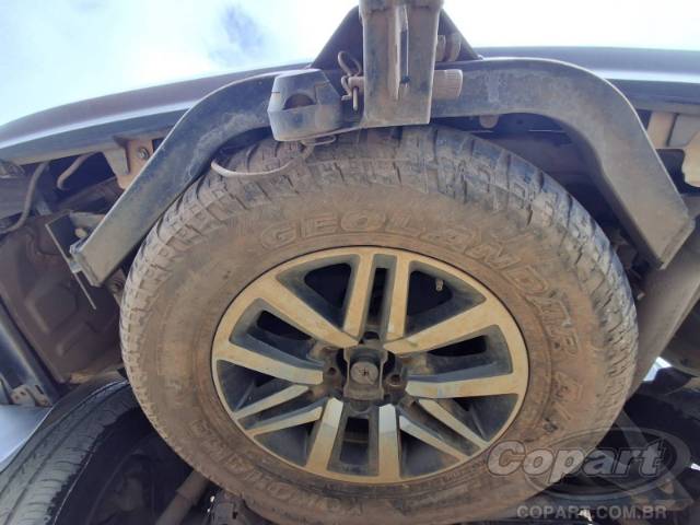 2017 TOYOTA HILUX SW4 