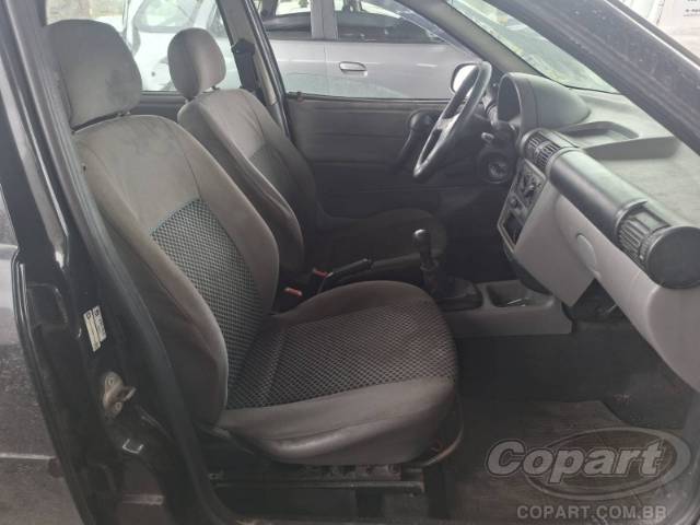 2011 CHEVROLET CLASSIC 