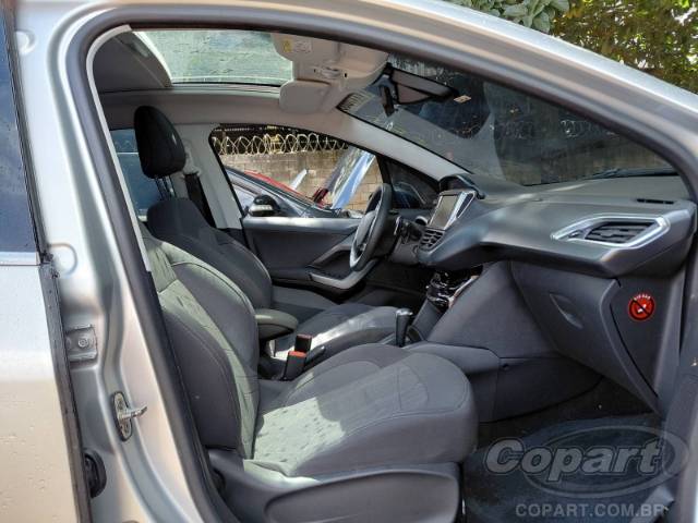 2015 PEUGEOT 208 
