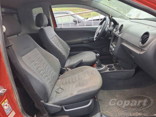 2013 VOLKSWAGEN SAVEIRO CE 