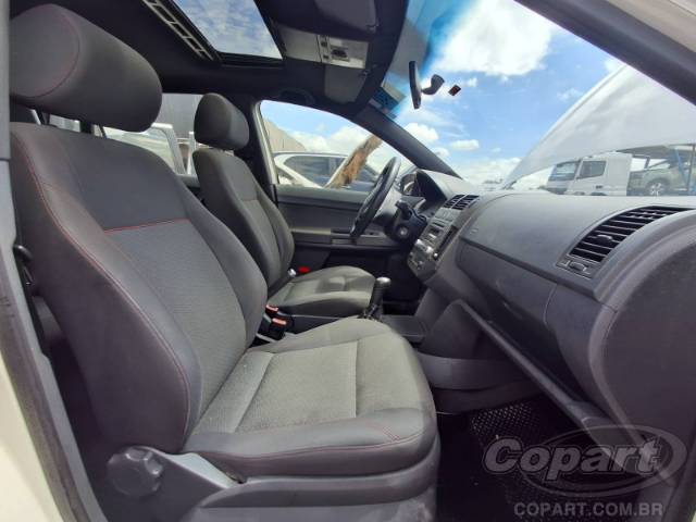 2014 VOLKSWAGEN POLO 