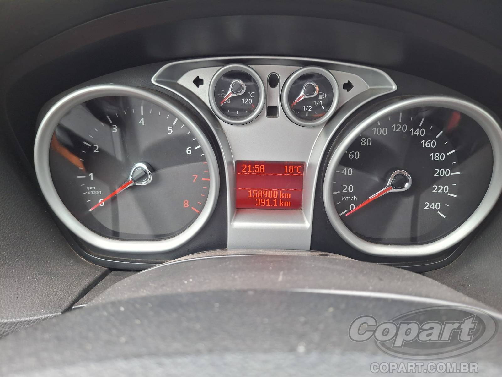 2013 FORD FOCUS SEDAN — foto 8 de 11