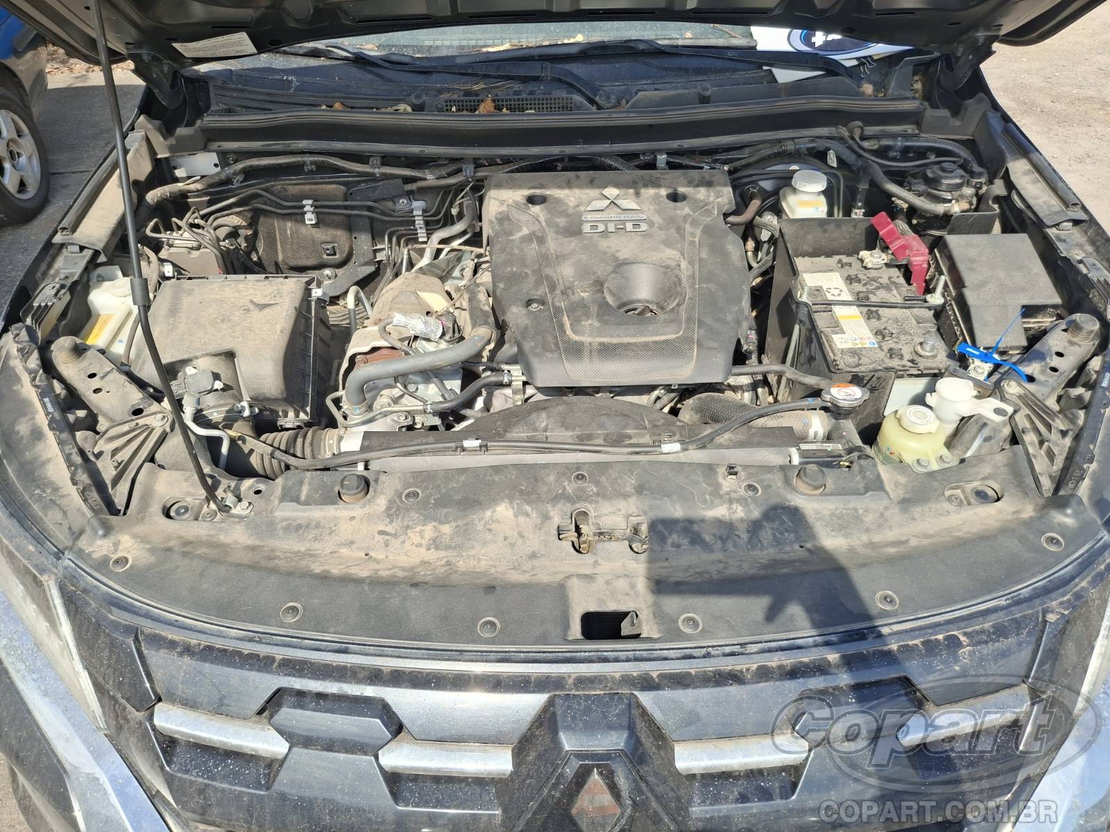 Foto 7 de 12: 2025 MITSUBISHI PAJERO SPORT