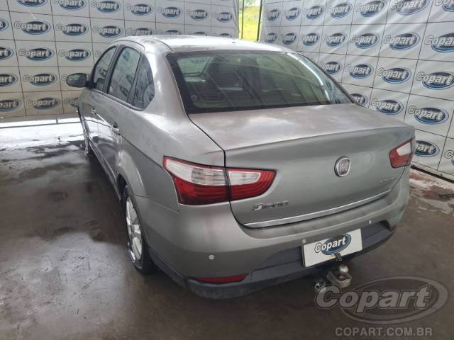 2015 FIAT GRAND SIENA 