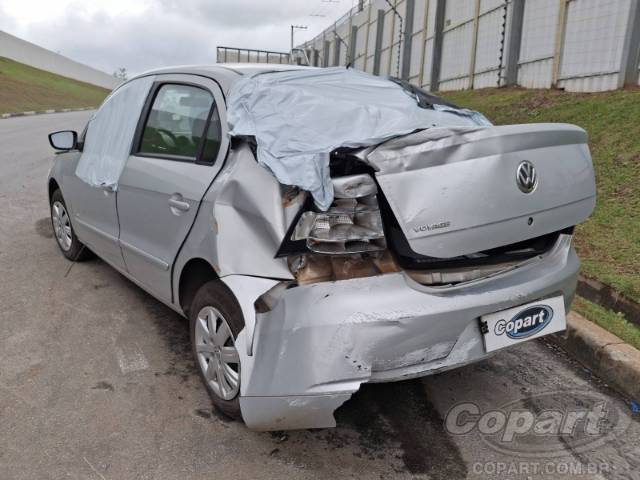 2012 VOLKSWAGEN VOYAGE 