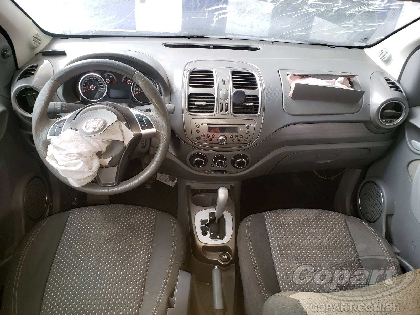 Foto 9 de 10: 2016 FIAT GRAND SIENA