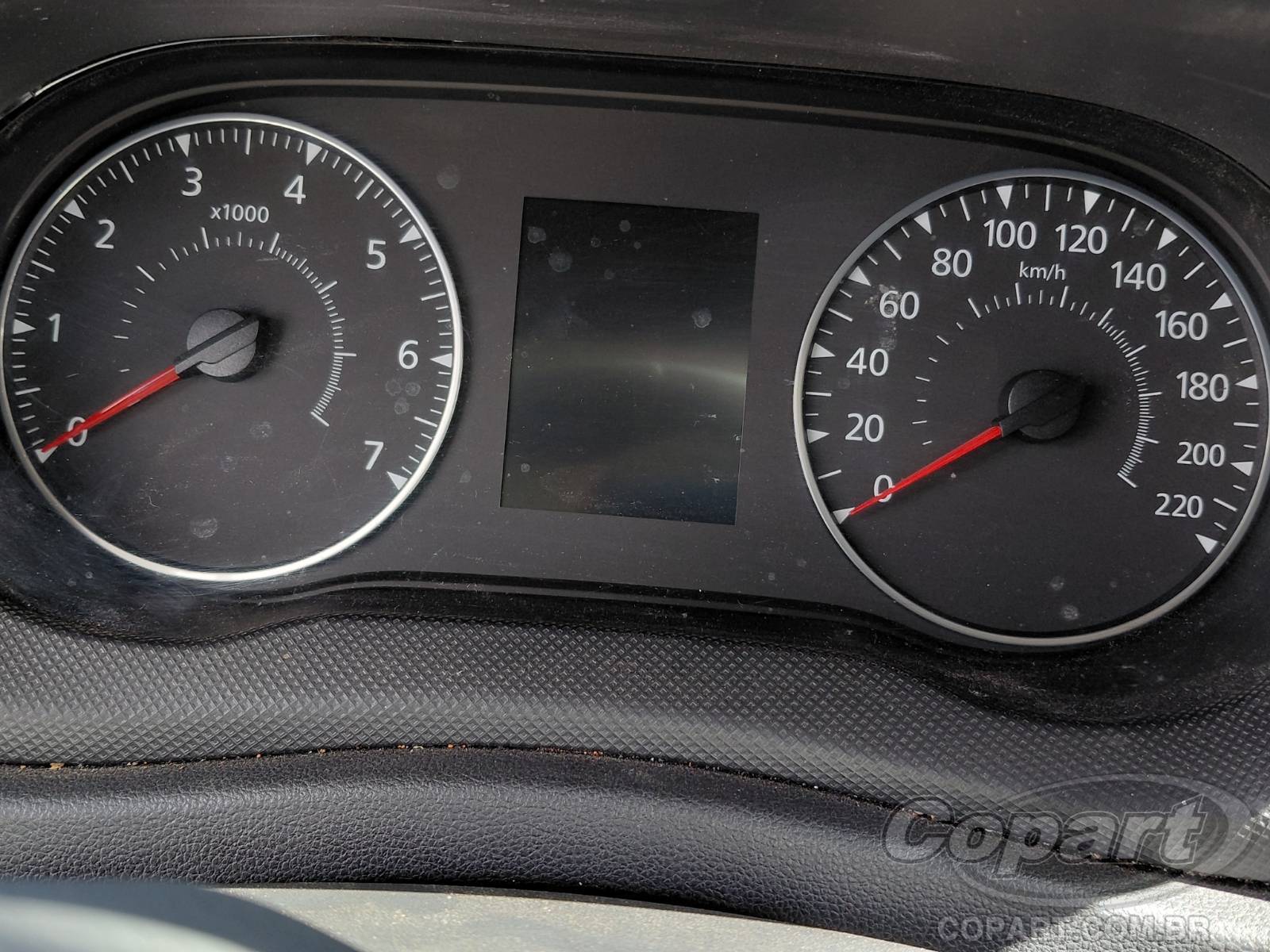 Foto 8 de 11: 2026 RENAULT MASTER FURGAO