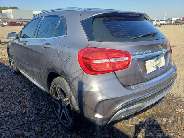 2016 MERCEDES BENZ GLA 