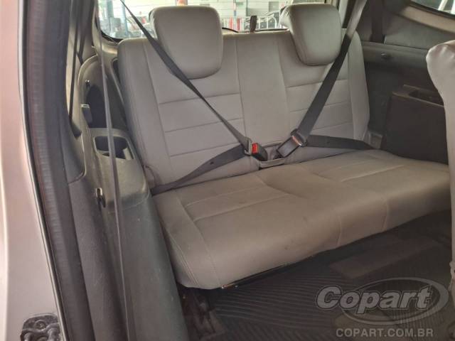 2010 NISSAN GRAND LIVINA 