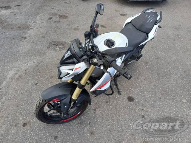 2026 BAJAJ DOMINAR 