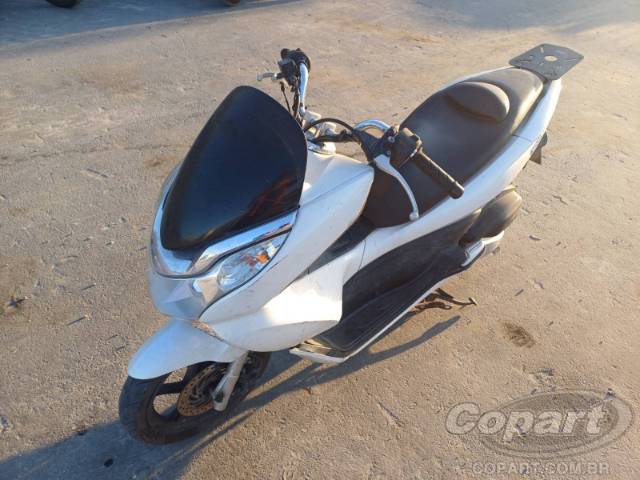 2015 HONDA PCX 