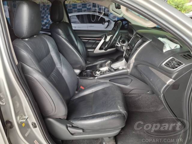 2020 MITSUBISHI PAJERO SPORT 