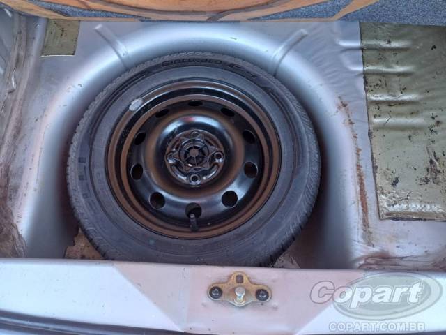 2005 FORD FIESTA 