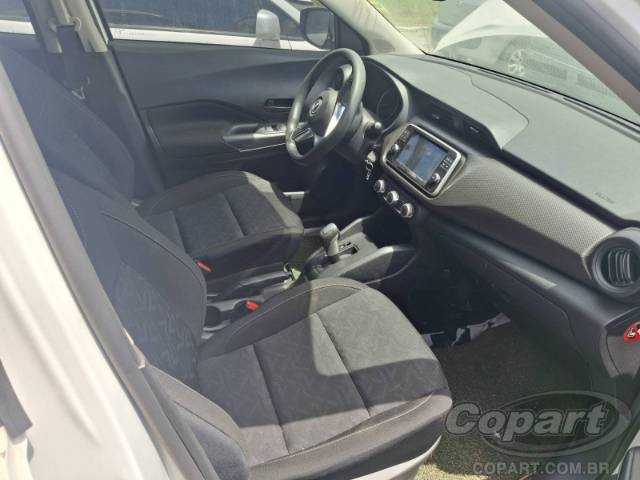 2025 NISSAN Kicks Play 