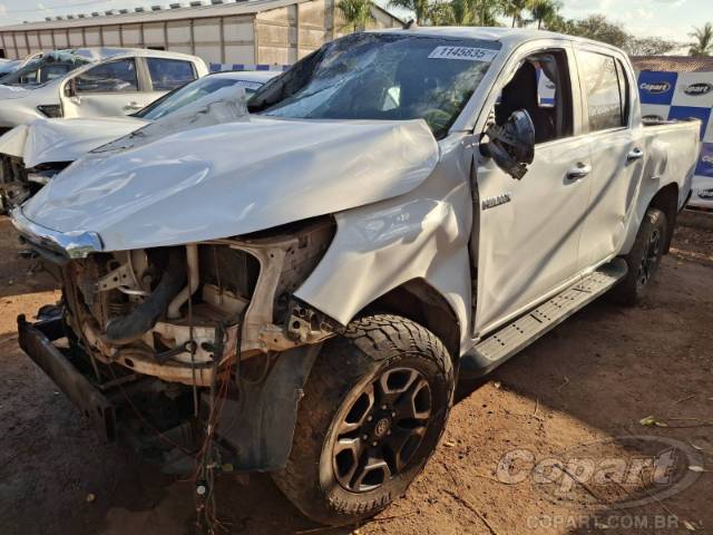 2024 TOYOTA HILUX CD 