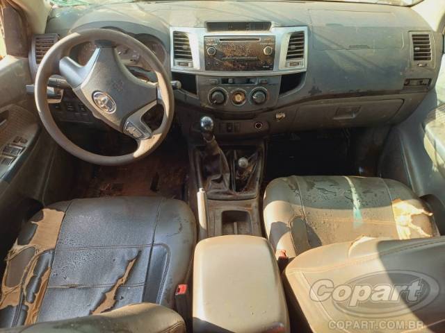 2015 TOYOTA HILUX CD 