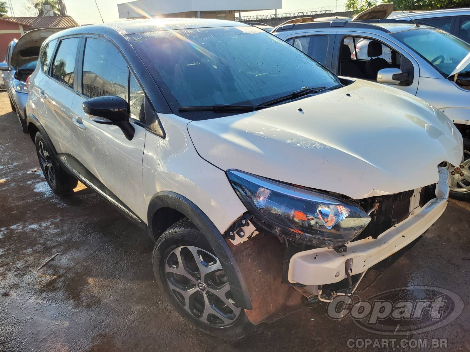 Renault Captur Life 1.6 16V SCE 2021 Colisão Média Monta