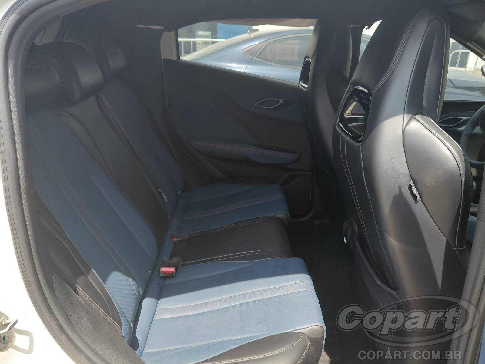 Foto 6 de 10: 2025 BYD DOLPHIN MINI