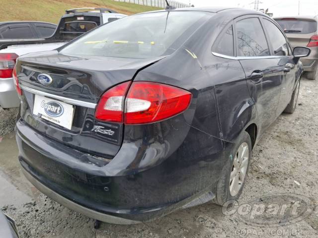 2011 FORD FIESTA SEDAN 