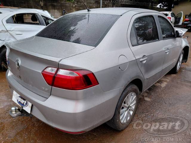 2015 VOLKSWAGEN VOYAGE 