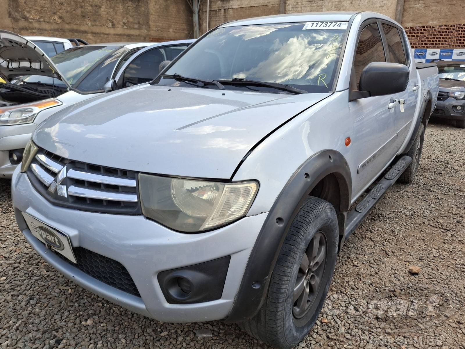 Foto 2: 2013 MITSUBISHI L200 TRITON