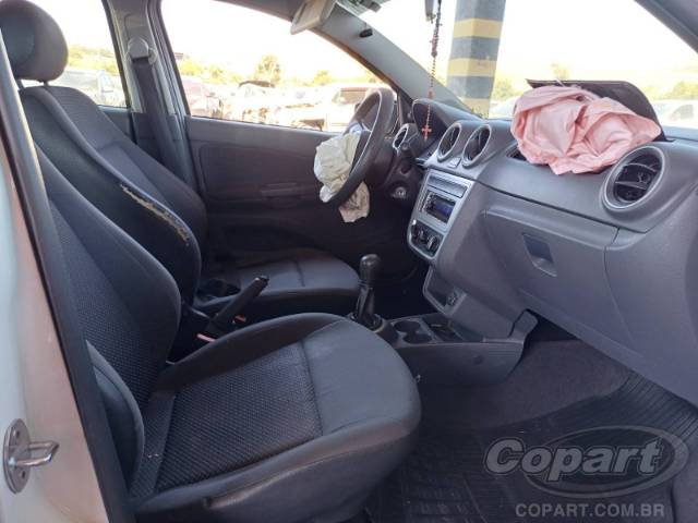 2016 VOLKSWAGEN GOL 