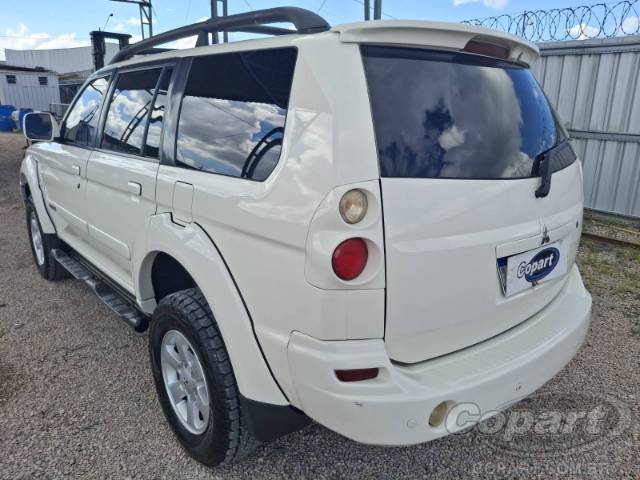 2011 MITSUBISHI PAJERO SPORT 