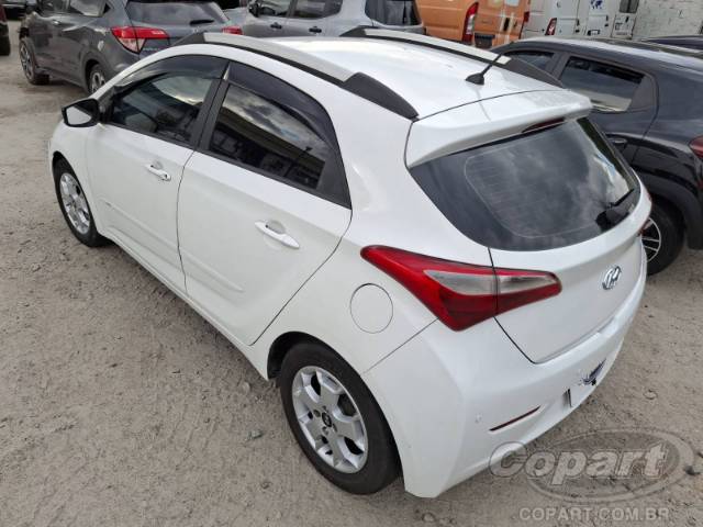 2015 HYUNDAI HB20 