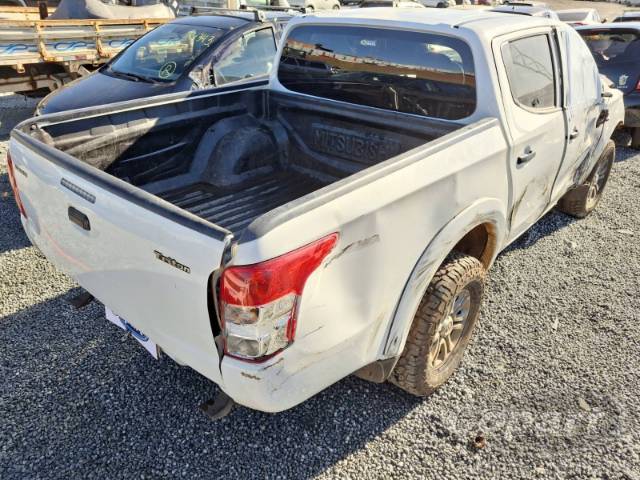 2023 MITSUBISHI L200 TRITON 