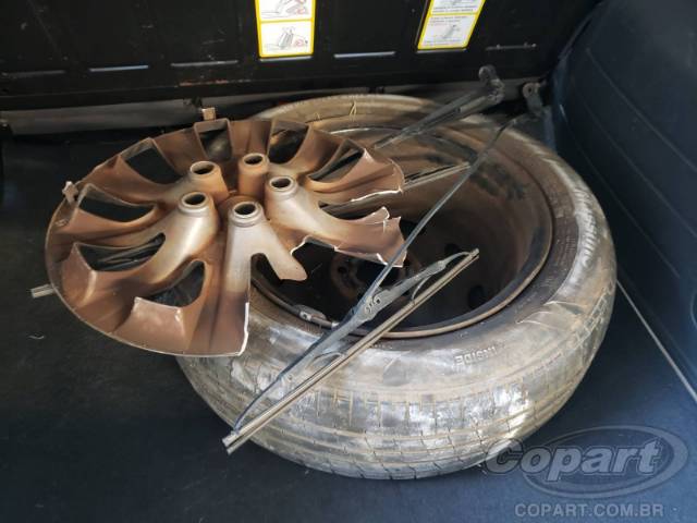 2013 VOLKSWAGEN SPACEFOX 