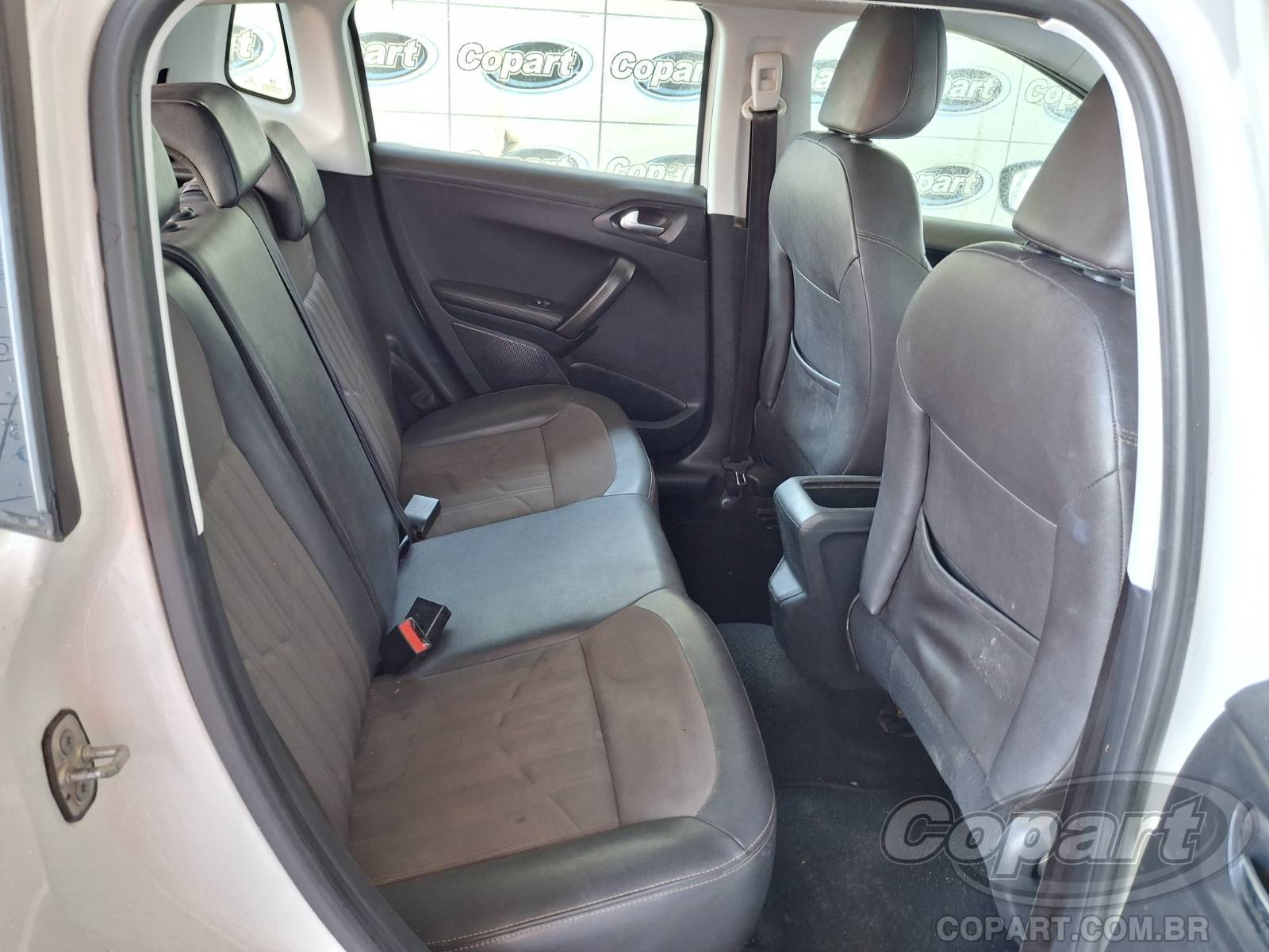 2017 PEUGEOT 2008 — foto 6 de 10