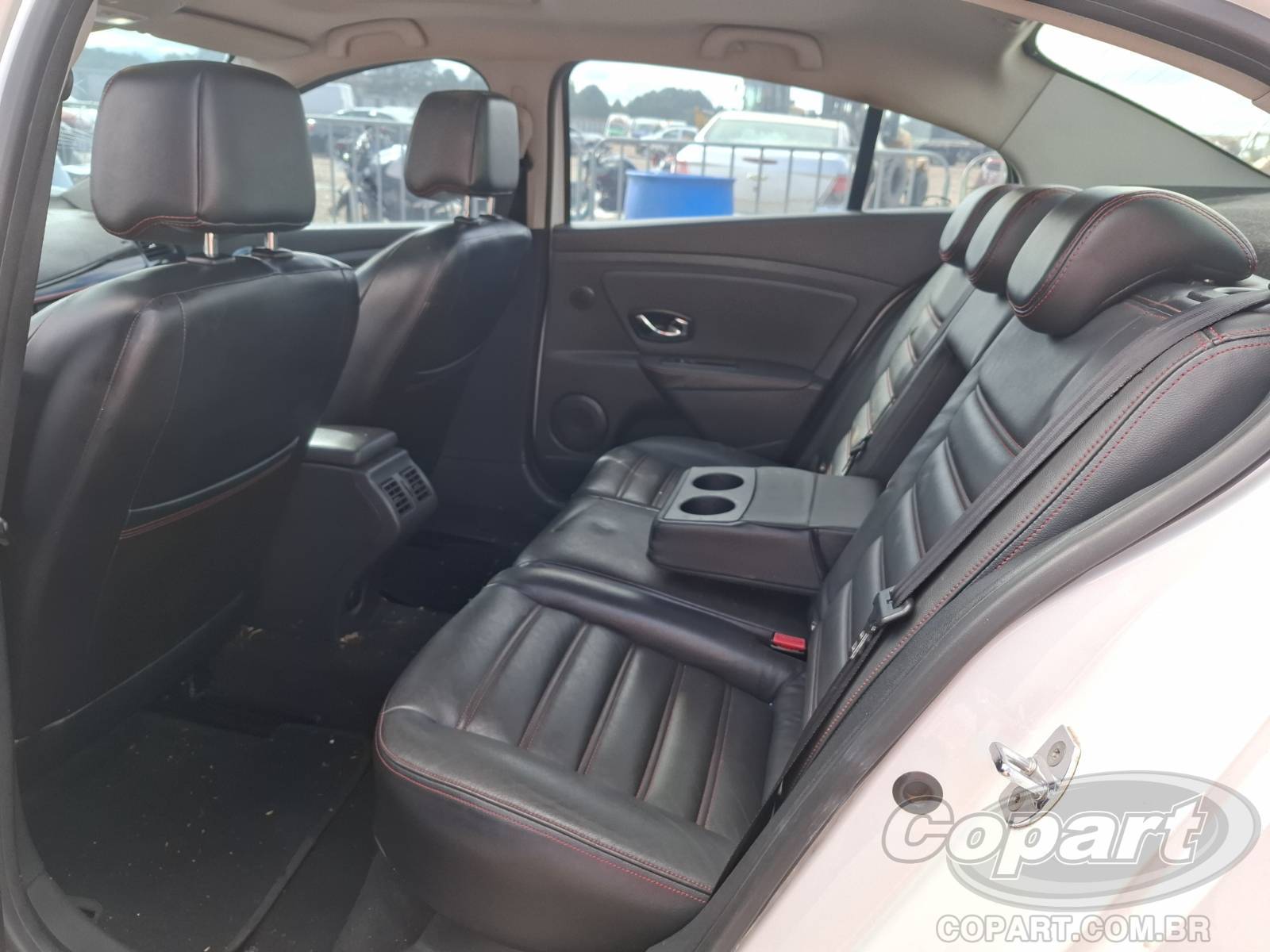 Foto 6 de 13: 2016 RENAULT FLUENCE