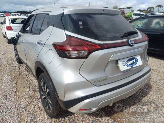 2022 NISSAN KICKS 