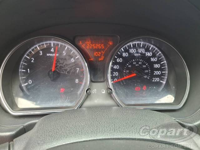 2014 NISSAN VERSA 