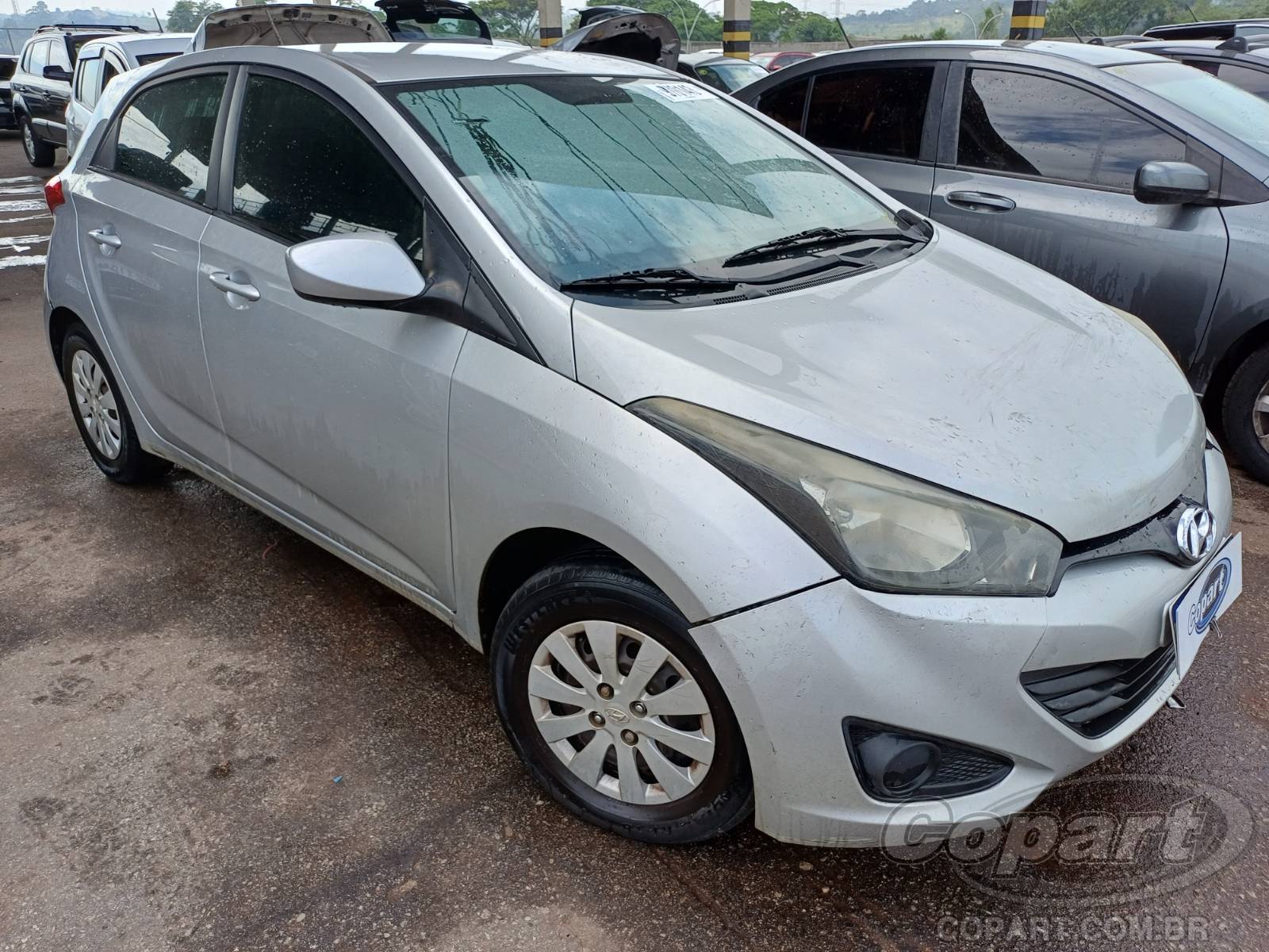 Hyundai HB20 Comfort 1.6 16V CVVT 2014 Enchente Médio