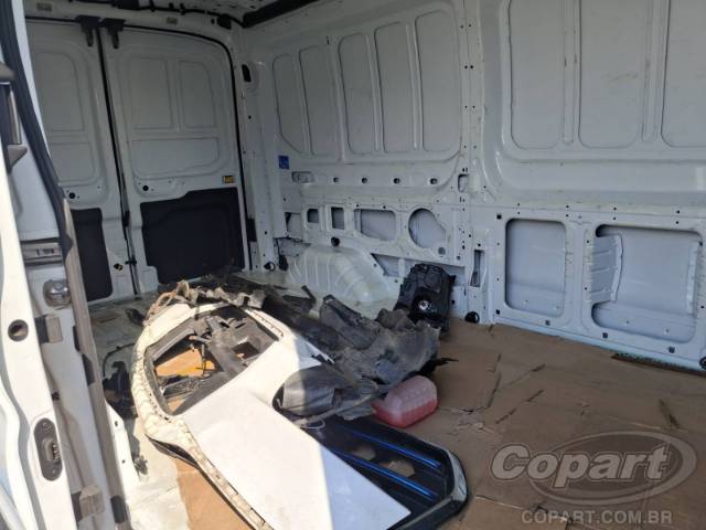 2025 FORD E-TRANSIT FURGAO 